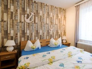 Ferienwohnung St. Peter-Ording G&auml;stehaus Uth&ouml;rn Fewo. S&Uuml;DFALL picture 2